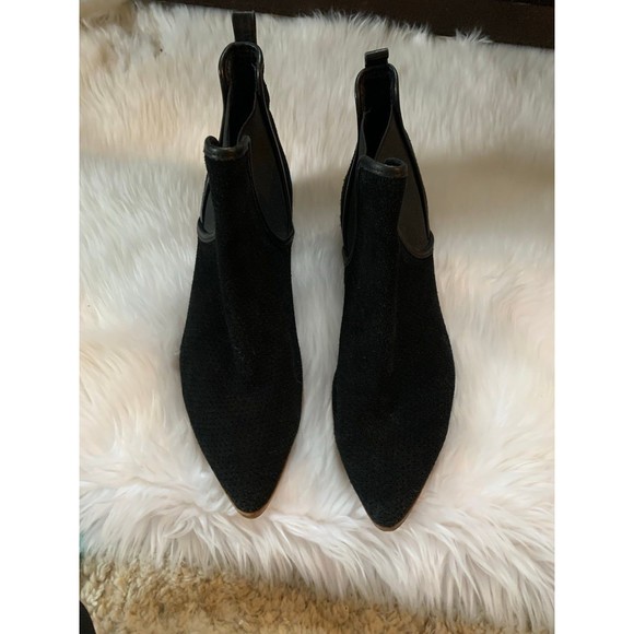 Donald J Pliner Bootie - Picture 3 of 9